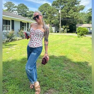 Adore Me Corset, red roses on white, size XL